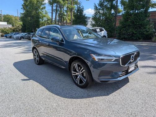 2018 Volvo XC60 T5 Momentum