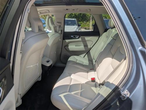 2018 Volvo XC60 T5 Momentum