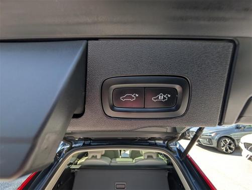 2018 Volvo XC60 T5 Momentum