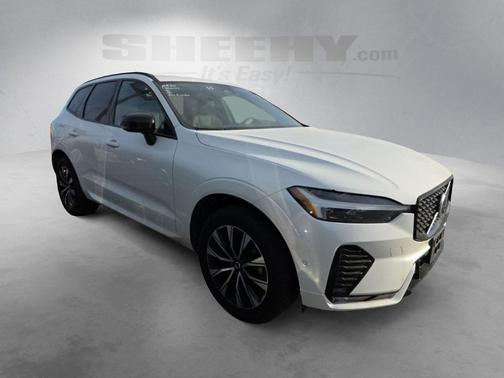 2025 Volvo XC60 B5 Plus