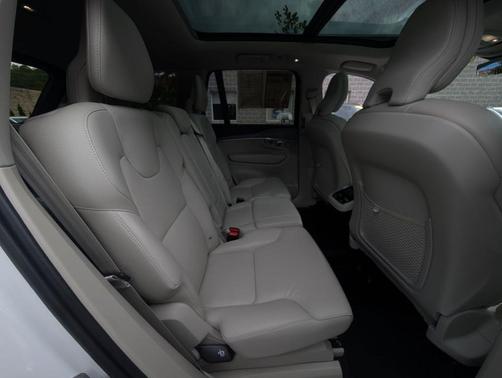 Crystal White Metallic 2024 Volvo XC90 B6 Plus Bright Theme 7-Seater
