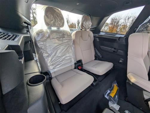 2026 Volvo XC90 B6 Plus 6-Seater