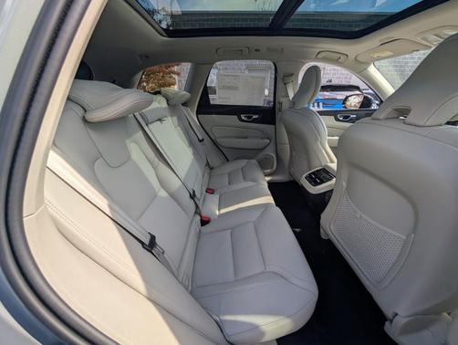 Gray Metallic 2026 Volvo XC60 B5 Ultra