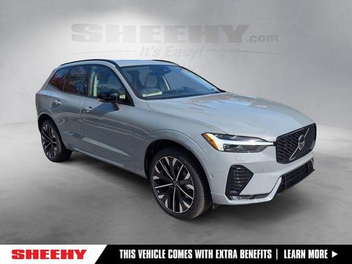 Gray Metallic 2026 Volvo XC60 B5 Ultra