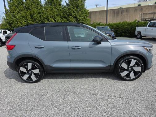 2023 Volvo XC40 Recharge Pure Electric Twin Ultimate