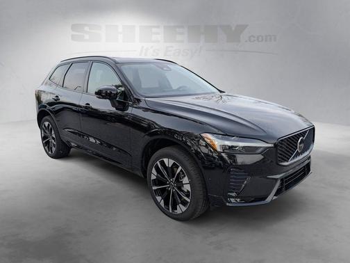 Onyx Black Metallic 2026 Volvo XC60 B5 Plus