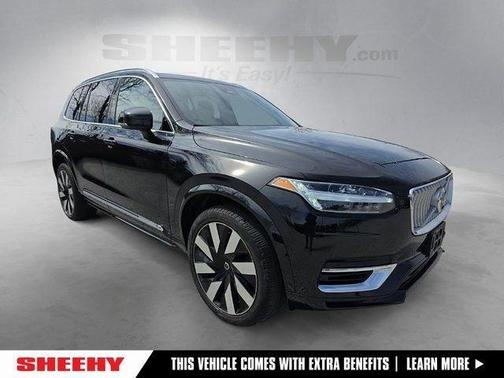 2023 Volvo XC90 Recharge Plug-In Hybrid T8 Ultimate Bright Theme 7-Seater
