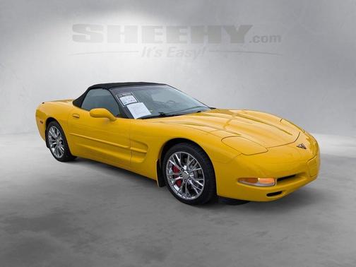Millennium Yellow 2002 Chevrolet Corvette Base