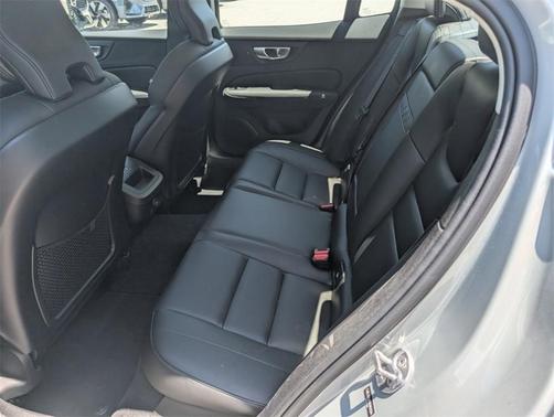 2025 Volvo S60 B5 Core
