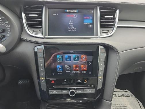 2021 INFINITI QX50 Luxe