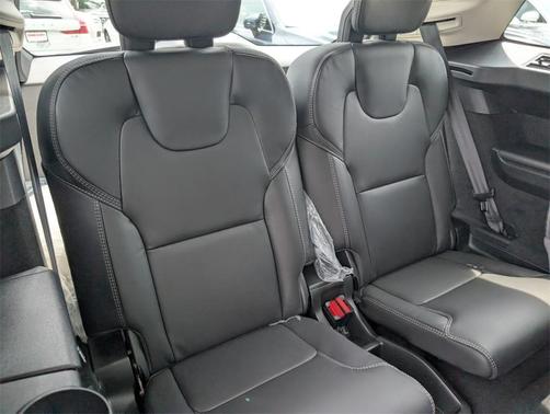 2025 Volvo XC90 Plug-In Hybrid T8 Ultra 7-Seater