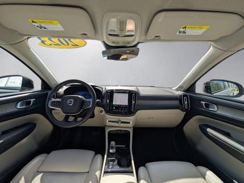 Silver 2023 Volvo XC40 B5 Plus Dark Theme