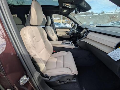 2026 Volvo XC90 B6 Ultra 7-Seater