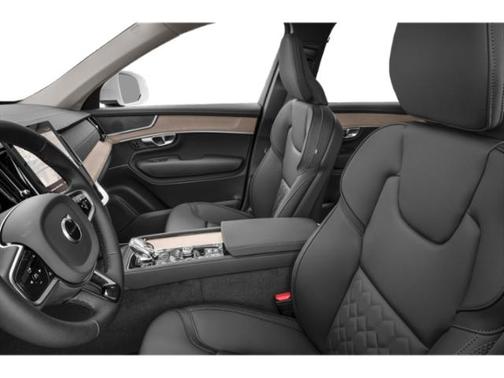 2026 Volvo XC90 B6 Ultra Dark Theme 6-Seater