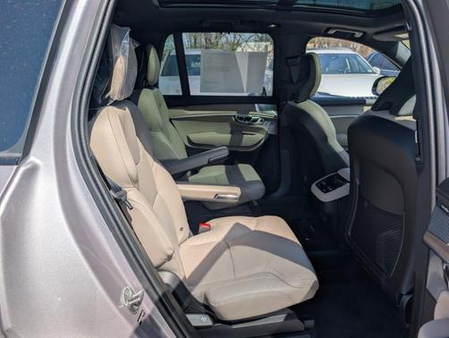 Aurora Blue 2026 Volvo XC90 B6 Ultra Dark Theme 6-Seater