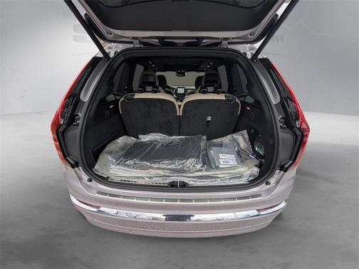 2026 Volvo XC90 B6 Ultra 6-Seater