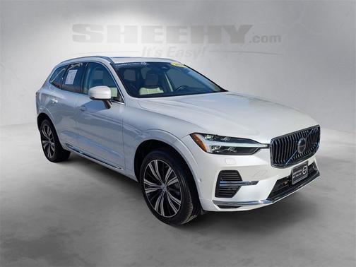 2023 Volvo XC60 Recharge Plug-In Hybrid T8 Ultimate Bright Theme