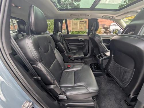 2022 Volvo XC90 T6 Inscription 6 Passenger