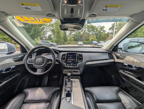 2022 Volvo XC90 T6 Inscription 6 Passenger