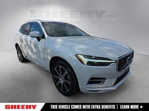 Crystal White 2021 Volvo XC60 T5 Inscription