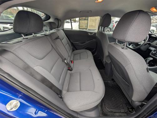 2022 Hyundai IONIQ Plug-In Hybrid SE