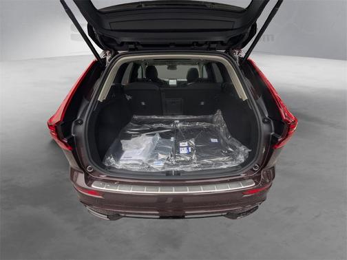 2026 Volvo XC60 B5 Core