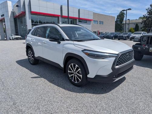 2025 Toyota Corolla Cross XLE