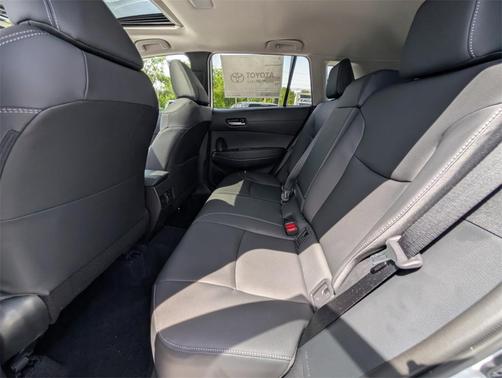 2025 Toyota Corolla Cross XLE