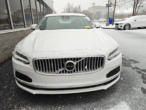 2024 Volvo S90 Recharge Plug-In Hybrid T8 Ultimate