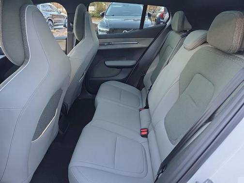 2025 Volvo EX30 Twin Motor Plus