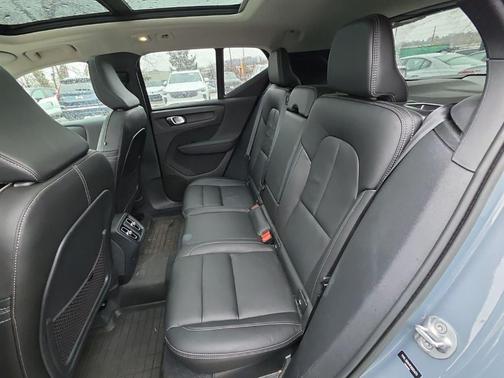 Thunder Gray Metallic 2023 Volvo XC40 B5 Plus Dark Theme