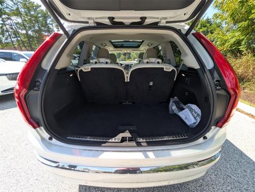 2025 Volvo XC90 B6 Plus 6-Seater