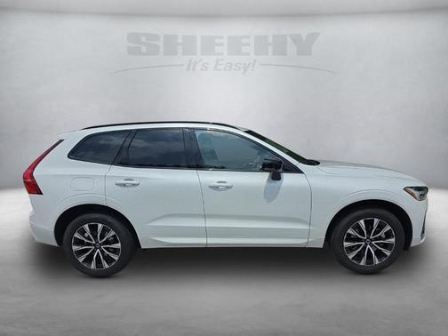 2025 Volvo XC60 B5 Core