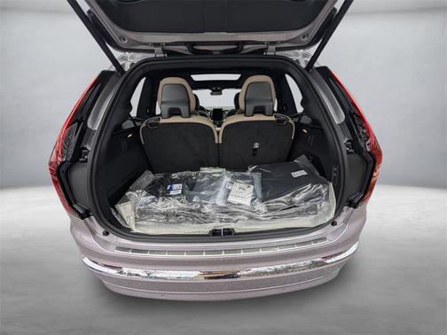 2026 Volvo XC90 B5 Ultra 6-Seater