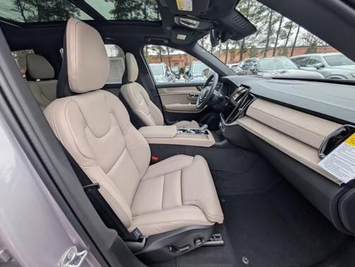 2026 Volvo XC90 B5 Ultra 6-Seater