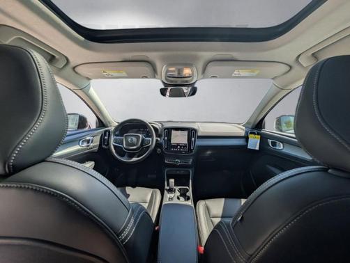 Gray Metallic 2026 Volvo XC40 B5 Core
