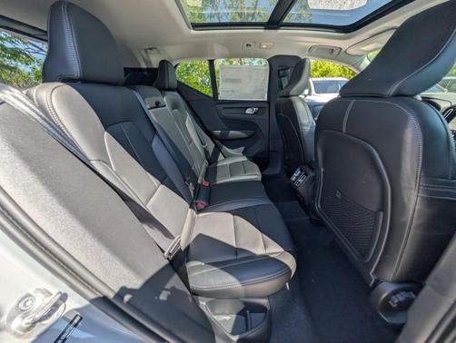Gray Metallic 2026 Volvo XC40 B5 Core