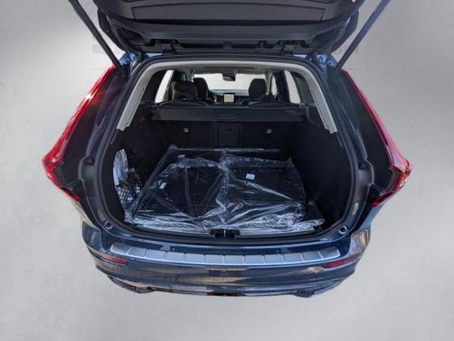 Denim Blue Metallic 2026 Volvo XC60 B5 Ultra