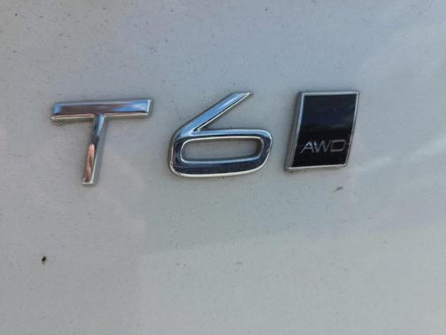 2022 Volvo XC90 T6 Momentum 7 Passenger
