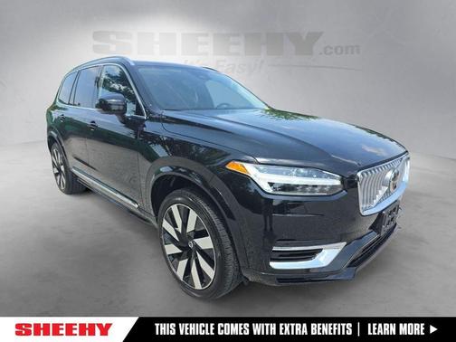 Onyx Black Metallic 2023 Volvo XC90 Recharge Plug-In Hybrid T8 Ultimate 6-Seater