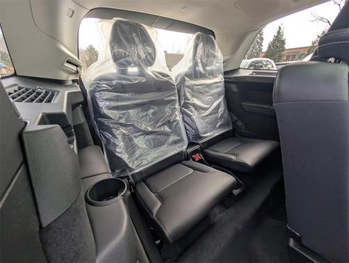 2026 Volvo XC90 B6 Ultra 7-Seater