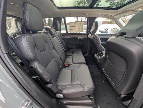 2026 Volvo XC90 B6 Ultra 7-Seater