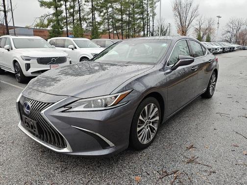 2020 Lexus ES 300h Base