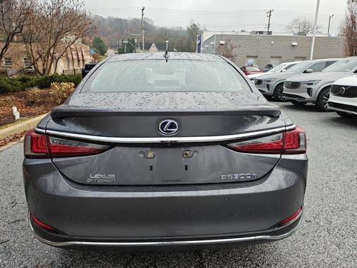 2020 Lexus ES 300h Base