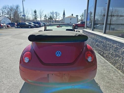 2009 Volkswagen New Beetle 