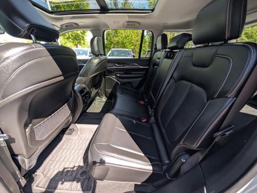 Silver Zynith 2022 Jeep Grand Cherokee 4xe Base