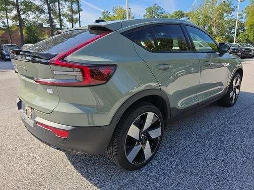 2023 Volvo C40 Recharge Pure Electric Twin Plus