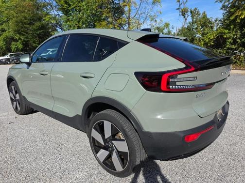 2023 Volvo C40 Recharge Pure Electric Twin Plus