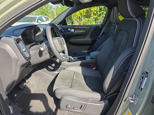 2023 Volvo C40 Recharge Pure Electric Twin Plus