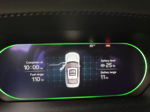 2023 Volvo S60 Recharge Plug-In Hybrid T8 Core Dark Theme